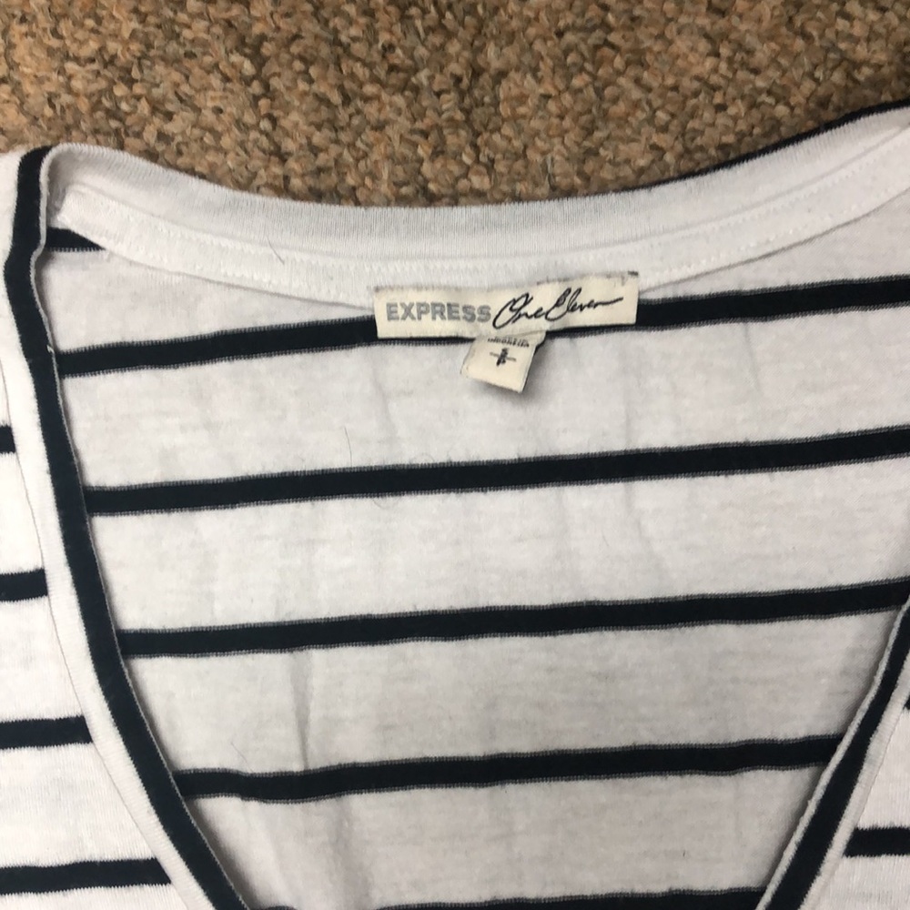 Express Top - Picture 2 of 5